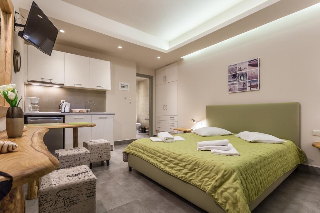 Argyroyla Studios Apartment *