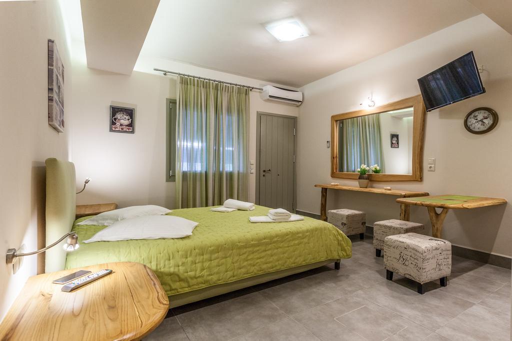 Argyroyla Studios Apartment
