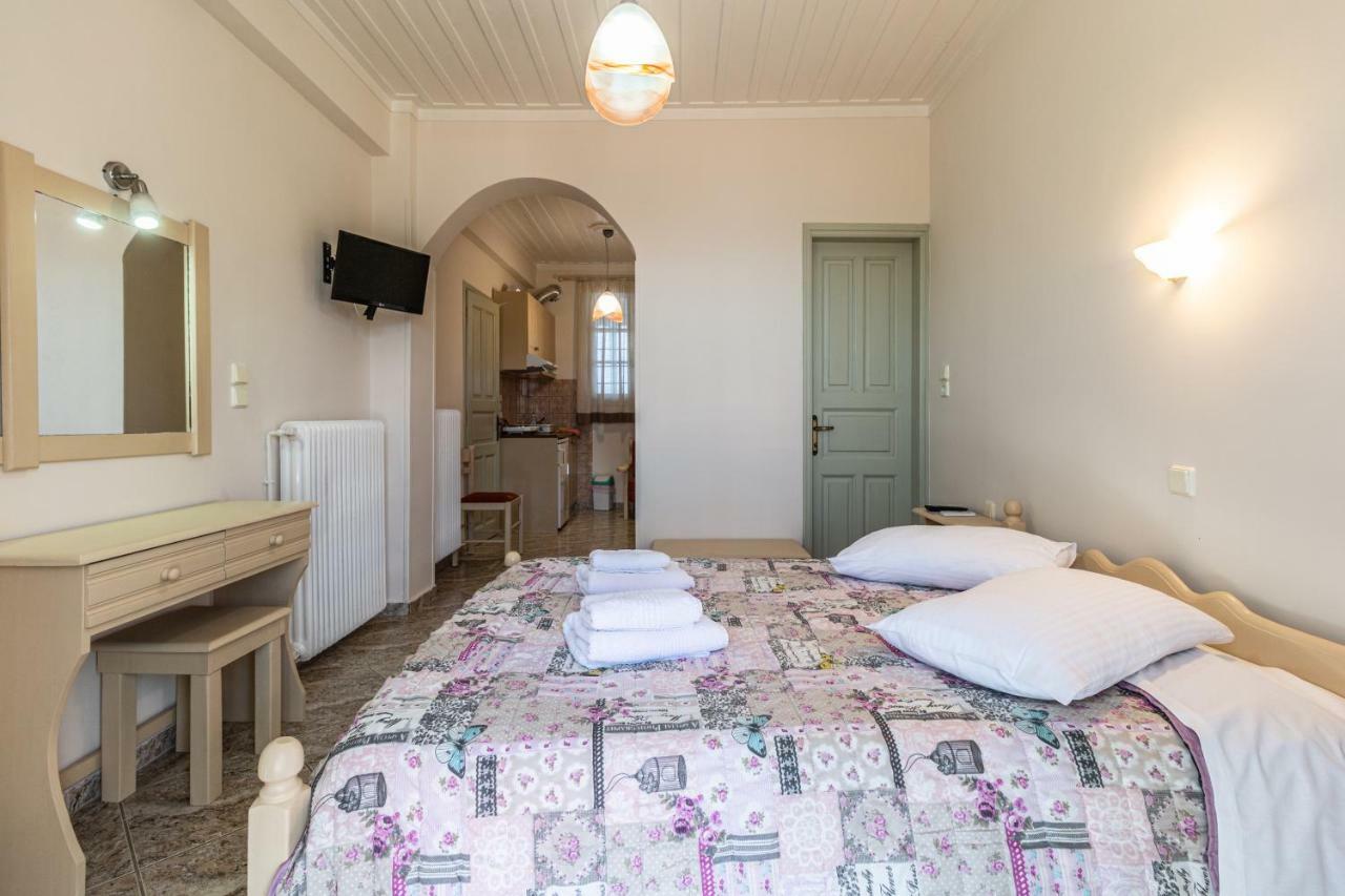 Argyroyla Studios Apartment